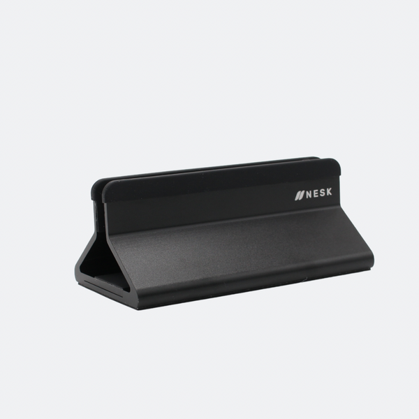 Nordik Vertikaler Laptopständer Aus Walnussholz – Platzsparendes Dock Für MacBook & Laptops (0,5-0,7 Zoll Dick)